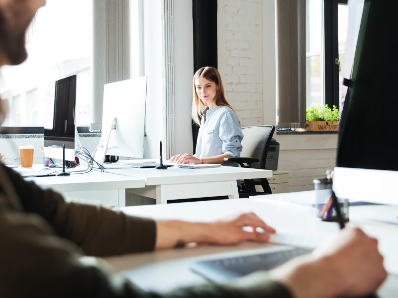 Case study: Jak Nesperta uprościła zarządzanie sprzętem IT i obniżyła koszty